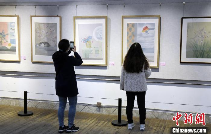 福建中青年著名女画家中国画展“红袖墨韵”